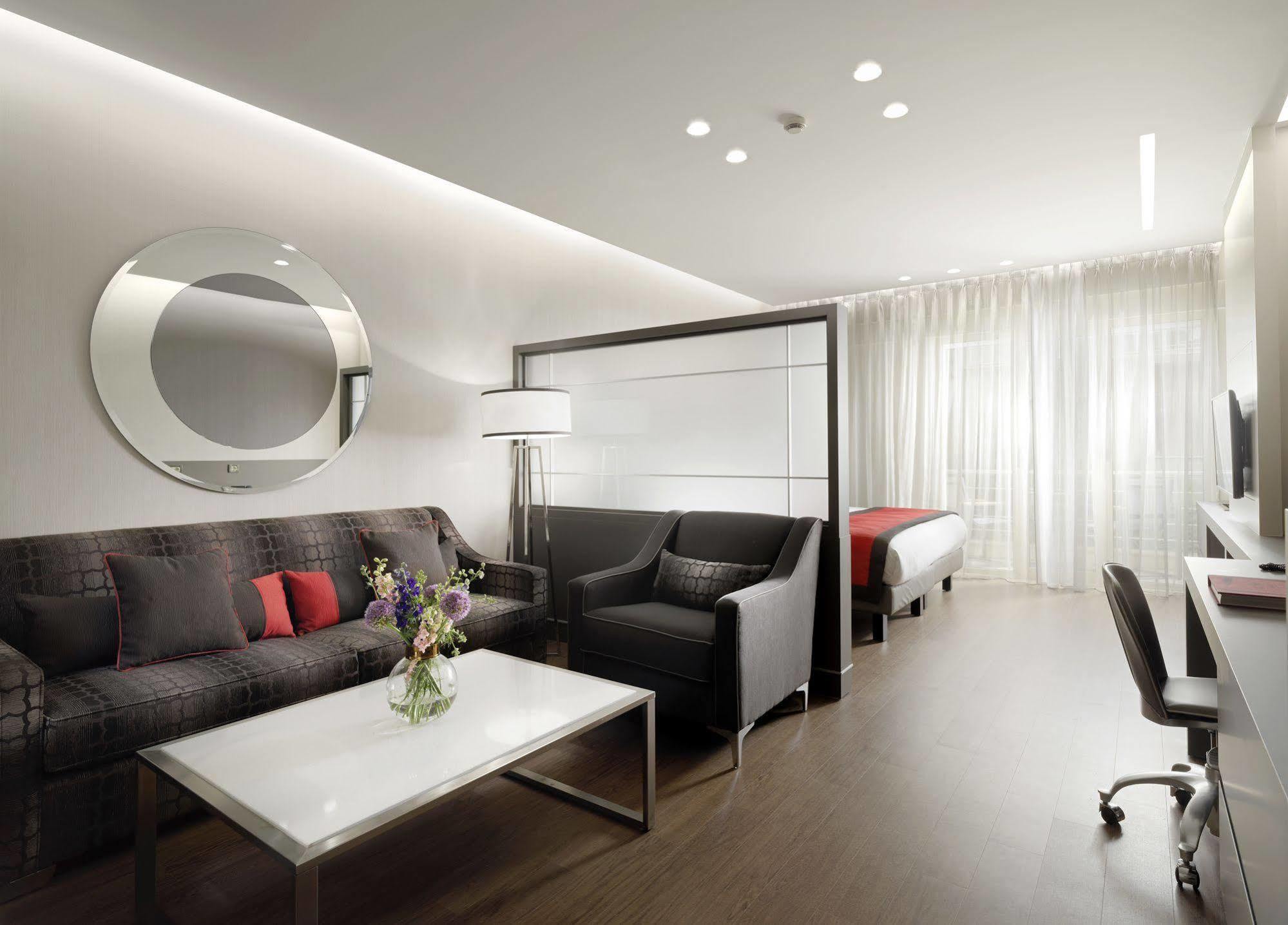 Holiday Suites Афіни Екстер'єр фото