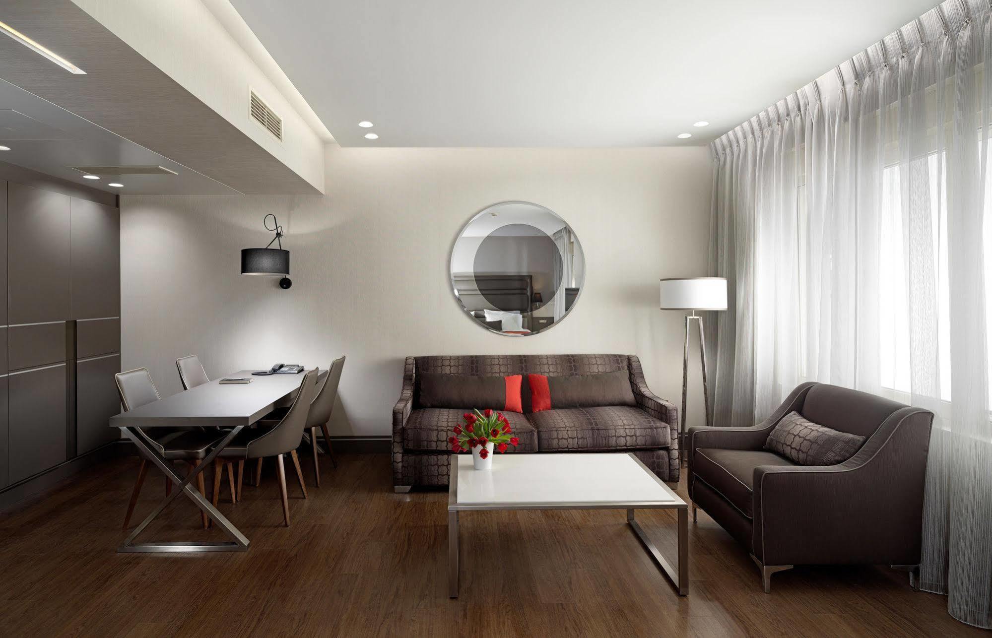 Holiday Suites Афіни Екстер'єр фото